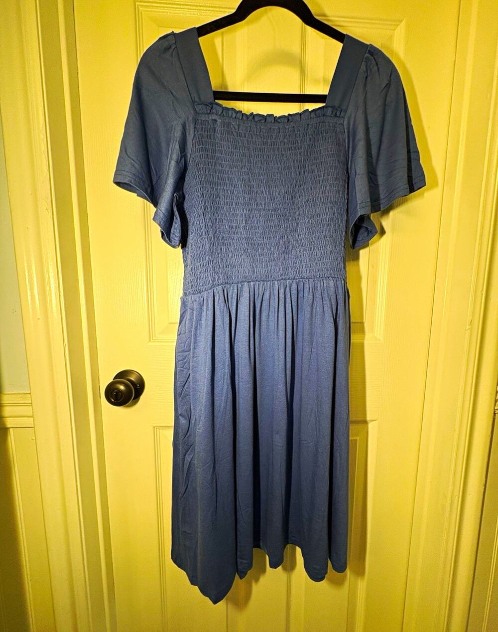 ZESICA Women's Blue Smocked Midi Dress M Square Neck Puff Short Sleeve - Pockets
